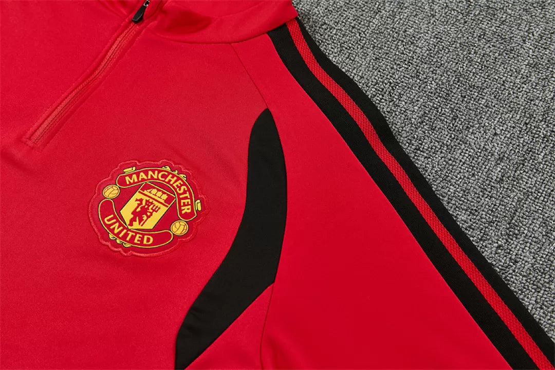 Tuta Manchester United 26/27 Uomo Rosso e Nero | Tuta da Calcio - CalcioVivo