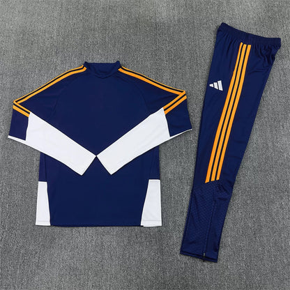 Tuta Real Madrid 26/27 Uomo Blu Navy | Tuta da Calcio - CalcioVivo