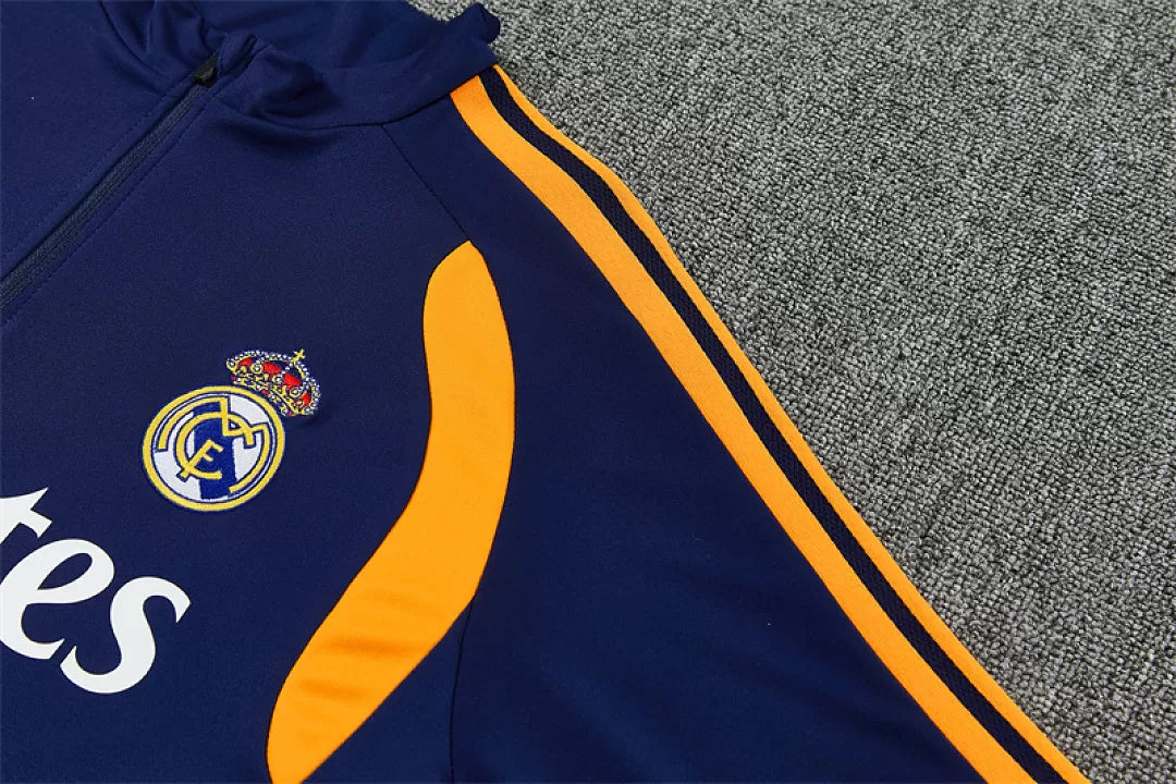 Tuta Real Madrid 26/27 Uomo Blu Navy | Tuta da Calcio - CalcioVivo