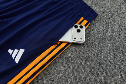 Tuta Real Madrid 26/27 Uomo Blu Navy | Tuta da Calcio - CalcioVivo