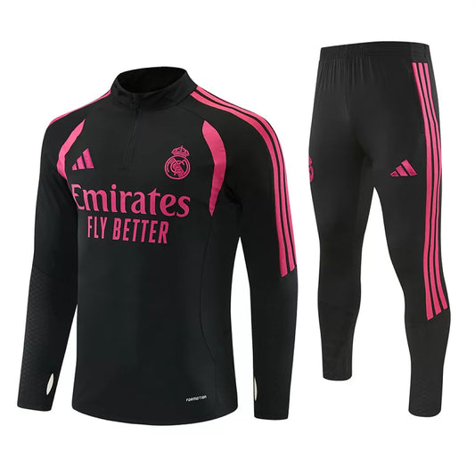 Tuta Real Madrid 26/27 Uomo Nero con dettagli Rosa | Tuta da Calcio - CalcioVivo